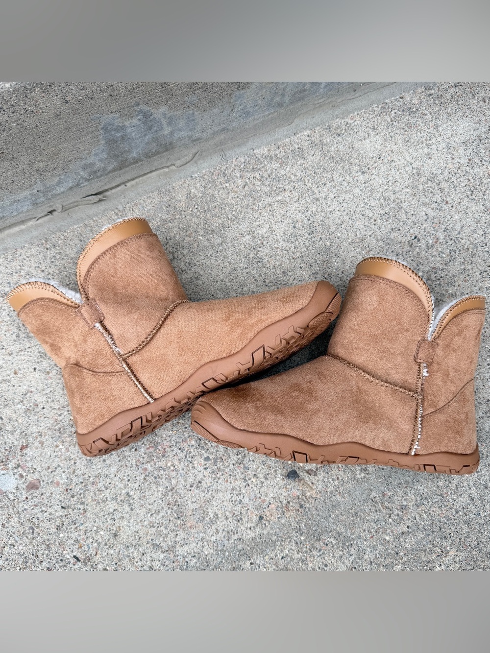 Hike Footwear Cozely Barefoot Ankle Boots Brown Faux Fur EUR 40 Fits Like W8.5 - Picture 6 of 15